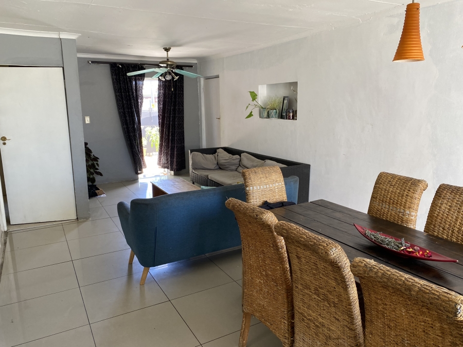 2 Bedroom Property for Sale in Pelican Park Western Cape